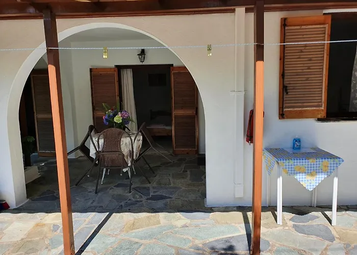 Dionisos Studios And Apts Skiathos
