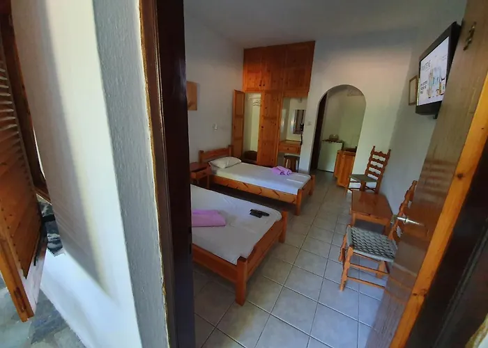 Dionisos Studios And Apts Skiathos
