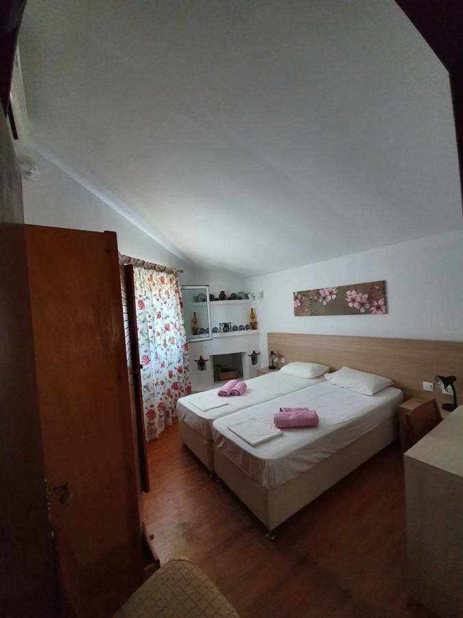 Dionisos And Apts Skiathos * Koukounaries