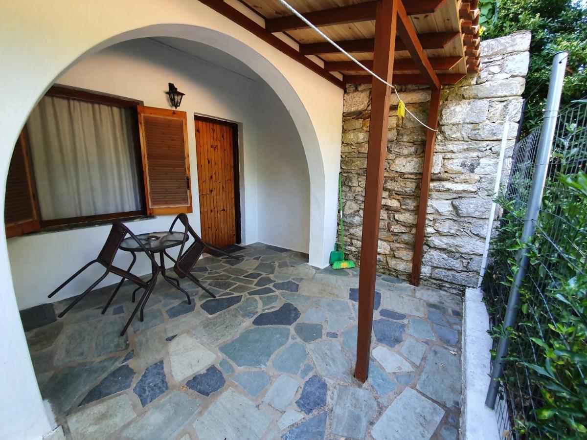 Dionisos And Apts Skiathos *